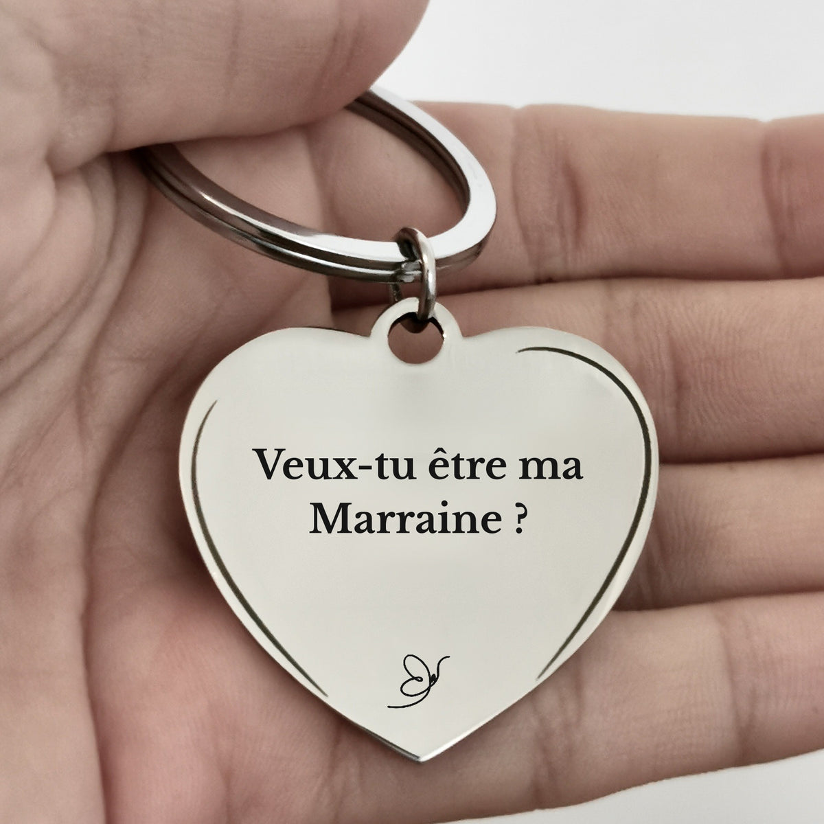 Porte-clé cœur gravé Veux-tu être ma Marraine ? dans la paume - Les Bijoux de Marilou