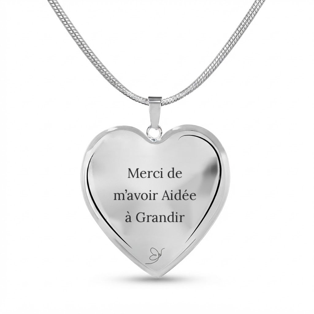 Collier cœur gravé Merci de m'avoir Aidée à Grandir sur fond blanc - Les Bijoux de Marilou