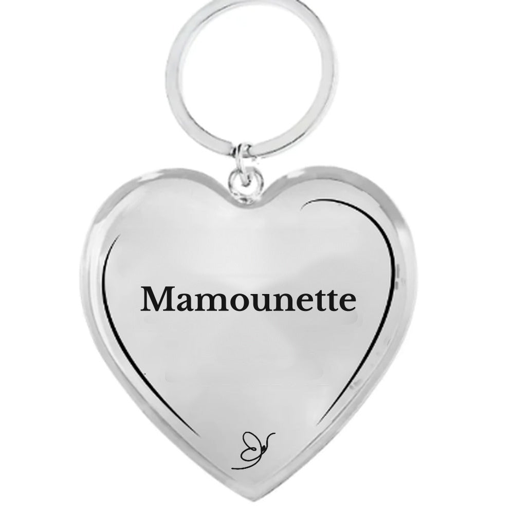 Porte-clé cœur gravé Mamounette sur fond blanc - Les Bijoux de Marilou