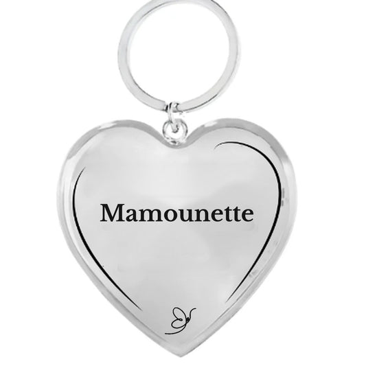 Porte-clé cœur gravé Mamounette sur fond blanc - Les Bijoux de Marilou