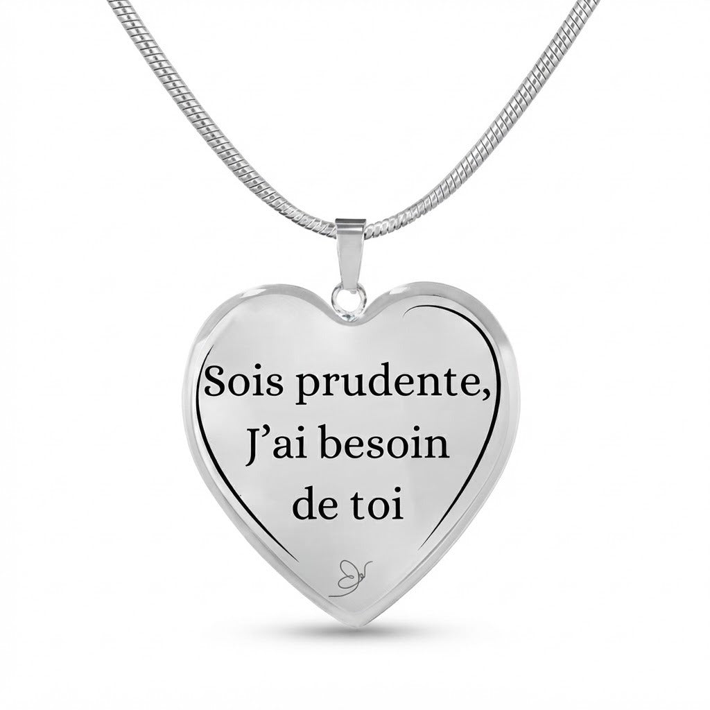 Collier cœur gravé Sois prudente, J'ai besoin de toi sur fond blanc - Les Bijoux de Marilou