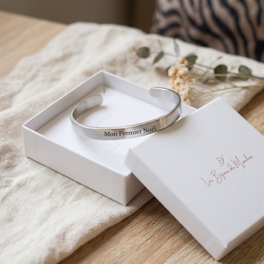 Bracelet Jonc gravé Mon Premier Noël dans son écrin - Les Bijoux de Marilou