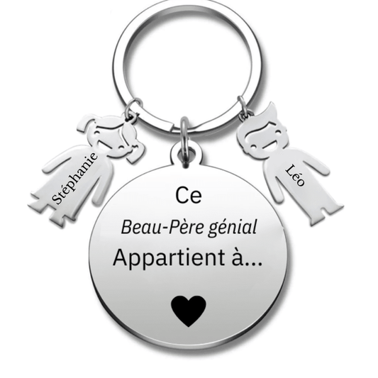 Porte-clé médaillon gravé « Ce Beau-Père génial appartient à… » avec breloques prénoms Stéphanie et Léo