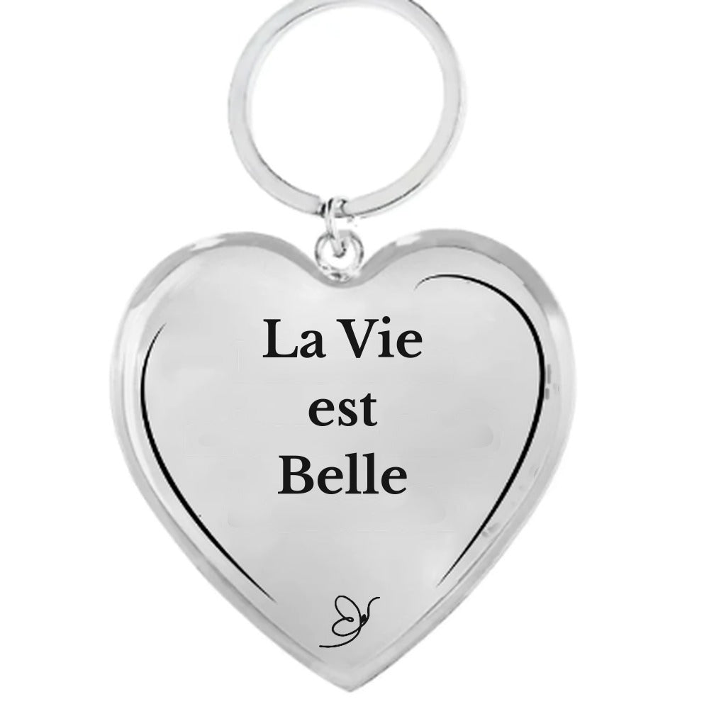 Porte-Clé Cœur gravé La Vie est Belle sur fond blanc - Les Bijoux de Marilou