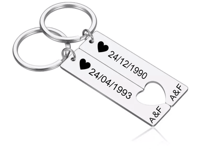 Duo de porte-clés meilleure amie gravé avec initiales A&F et dates de rencontre, exemple de personnalisation